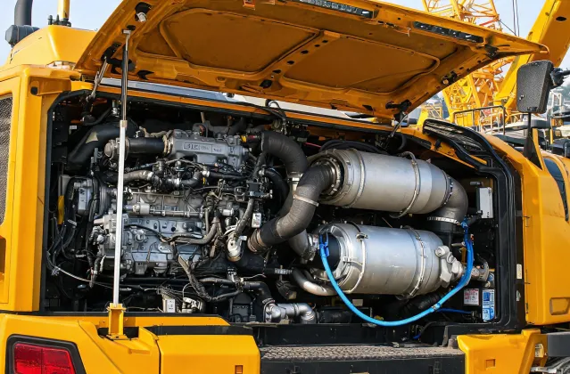 Tier 4 Final engine bay with DPF and SCR modules